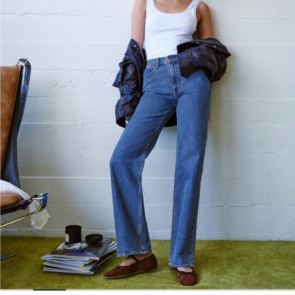 NEVER WORN Abercrombie & Fitch High Rise 90s Relaxed Jeans - Medium Marble wash